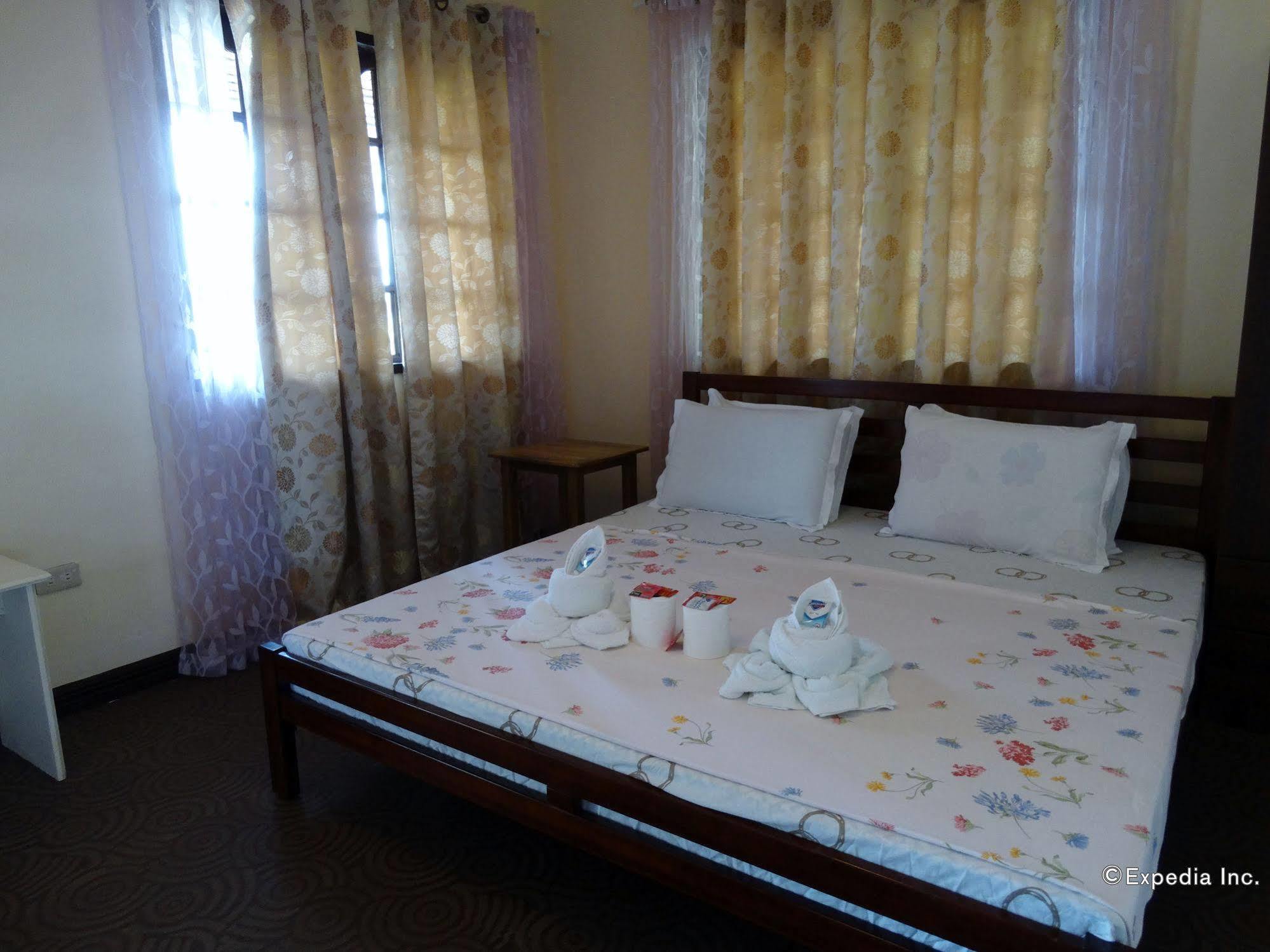 Punta Del Sol Araceli Beach Resort سَمَلْ المظهر الخارجي الصورة